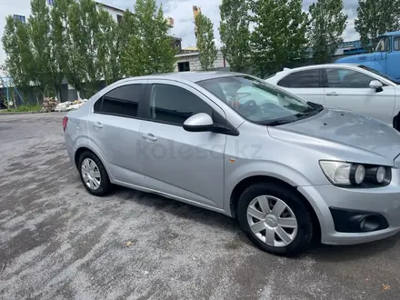 Chevrolet Aveo 2013 года за 2 600 000 тг. в Актобе – фото 3
