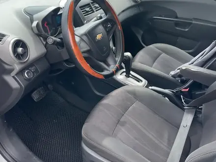 Chevrolet Aveo 2013 года за 2 600 000 тг. в Актобе – фото 8