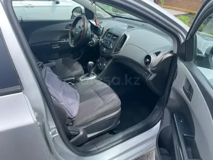 Chevrolet Aveo 2013 года за 2 600 000 тг. в Актобе – фото 9