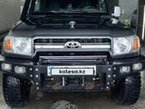 Toyota Land Cruiser 2011 годаfor16 000 000 тг. в Актобе – фото 2