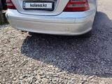 Mercedes-Benz C 200 2001 годаүшін2 300 000 тг. в Костанай – фото 4