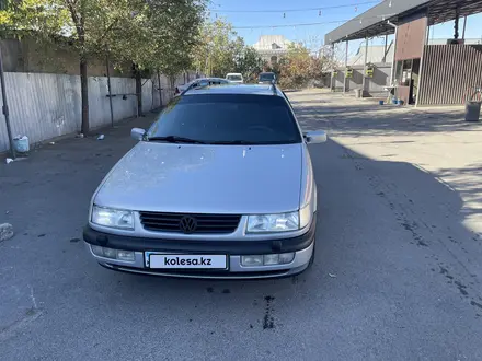 Volkswagen Passat 1994 года за 2 800 000 тг. в Шымкент