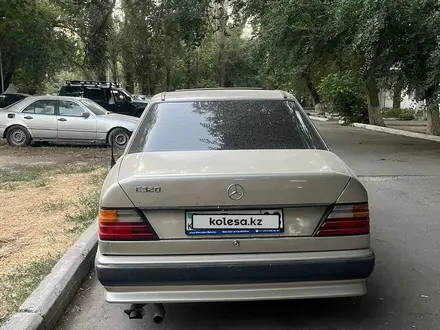 Mercedes-Benz E 320 1990 года за 1 200 000 тг. в Тараз – фото 2