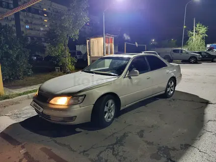 Lexus ES 300 1998 года за 2 800 000 тг. в Алматы – фото 2