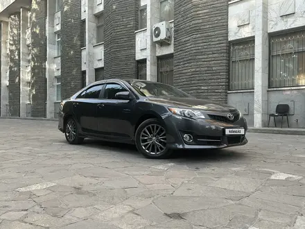 Toyota Camry 2014 года за 9 300 000 тг. в Астана – фото 2