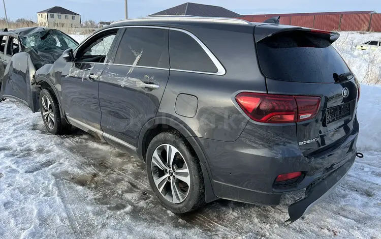 Kia Sorento 2020 года за 4 700 000 тг. в Актобе