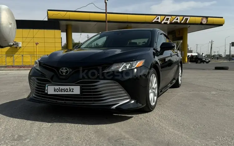 Toyota Camry 2019 годаfor12 500 000 тг. в Шымкент