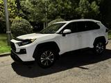Toyota RAV4 2021 года за 15 500 000 тг. в Тараз – фото 3