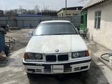 BMW 320 1991 годаүшін900 000 тг. в Усть-Каменогорск