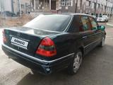 Mercedes-Benz C 180 1994 года за 1 100 000 тг. в Караганда