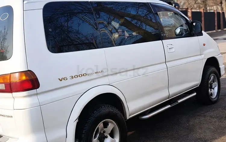 Mitsubishi Delica 1996 годаүшін4 500 000 тг. в Алматы