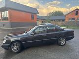 Mercedes-Benz E 280 1995 года за 2 300 000 тг. в Усть-Каменогорск – фото 2