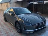 Hyundai Sonata 2022 года за 12 000 000 тг. в Уральск
