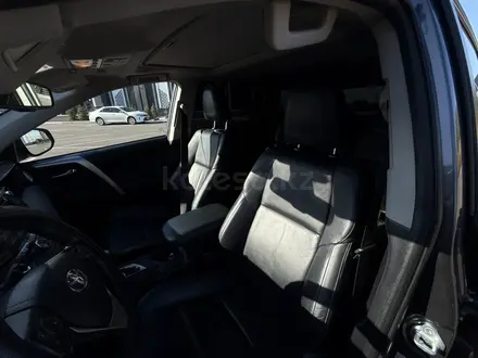 Toyota RAV4 2013 года за 9 500 000 тг. в Актобе – фото 15
