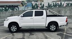 Toyota Hilux 2013 года за 12 500 000 тг. в Актау – фото 2