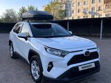 Toyota RAV4 2019 годаfor13 000 000 тг. в Караганда – фото 2