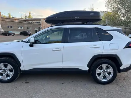 Toyota RAV4 2019 года за 12 800 000 тг. в Караганда – фото 6