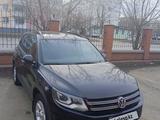 Volkswagen Tiguan 2012 года за 6 500 000 тг. в Петропавловск – фото 2