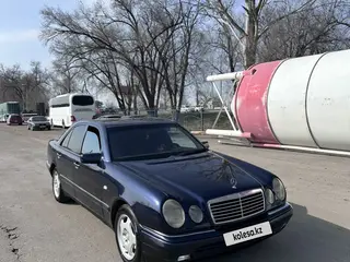 Mercedes-Benz E 280