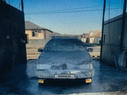 Volkswagen Passat 1993 года за 1 650 000 тг. в Туркестан – фото 4