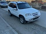 Chevrolet Niva 2015 года за 3 500 000 тг. в Семей – фото 2