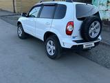 Chevrolet Niva 2015 года за 3 500 000 тг. в Семей – фото 4