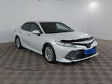 Toyota Camry 2019 года за 15 990 000 тг. в Шымкент – фото 3