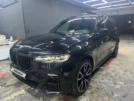 BMW X7 2019 года за 42 000 000 тг. в Алматы – фото 3