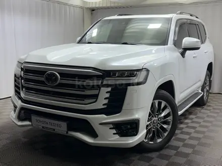 Toyota Land Cruiser Premium 2022 года за 52 700 000 тг. в Алматы