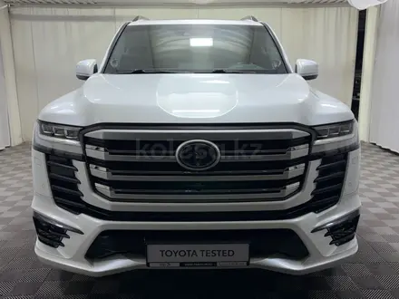 Toyota Land Cruiser Premium 2022 года за 52 700 000 тг. в Алматы – фото 5