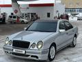 Mercedes-Benz E 280 1997 годаүшін2 350 000 тг. в Астана – фото 2