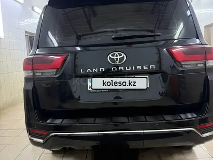 Toyota Land Cruiser 2023 года за 58 000 000 тг. в Уральск – фото 8