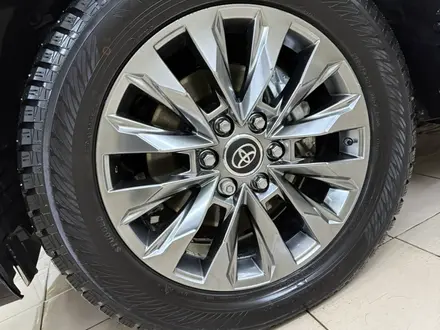 Toyota Land Cruiser 2023 года за 58 000 000 тг. в Уральск – фото 9