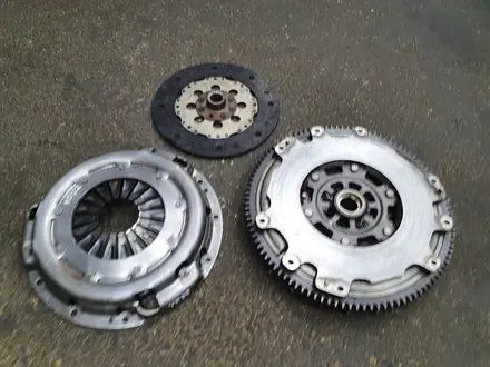 Двухмассовый демпферный маховик механика YD22 на Nissan 12310-8H800 за 150 000 тг. в Алматы – фото 24