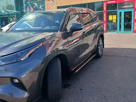 Toyota Highlander 2023 года за 21 000 000 тг. в Алматы – фото 7