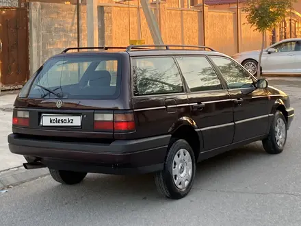 Volkswagen Passat 1993 года за 1 150 000 тг. в Шымкент – фото 9