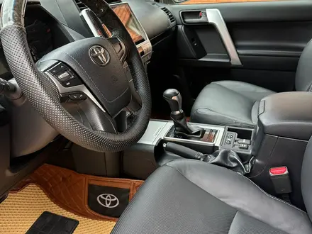 Toyota Land Cruiser Prado 2019 года за 21 700 000 тг. в Актобе – фото 4