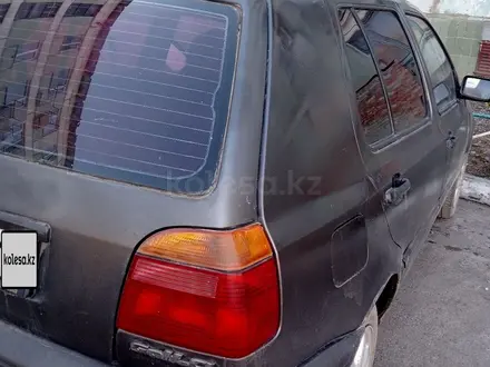Volkswagen Golf 1992 года за 900 000 тг. в Костанай – фото 2