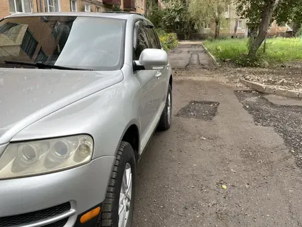 Volkswagen Touareg 2005 года за 7 000 000 тг. в Усть-Каменогорск – фото 3