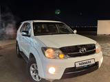 Toyota Fortuner 2007 года за 7 000 000 тг. в Байконыр – фото 2