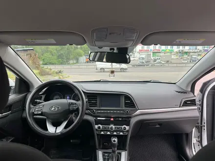 Hyundai Elantra 2019 года за 7 800 000 тг. в Алматы – фото 8