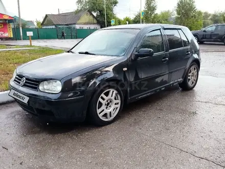 Volkswagen Golf 1998 года за 2 000 000 тг. в Актобе – фото 2