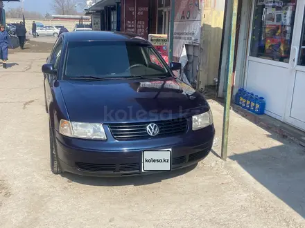 Volkswagen Passat 1997 года за 1 500 000 тг. в Алматы – фото 6