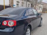 Volkswagen Jetta 2010 года за 4 500 000 тг. в Кызылорда – фото 4