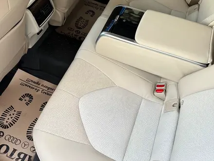 Toyota Camry 2019 года за 15 500 000 тг. в Алматы – фото 23