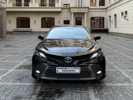 Toyota Camry 2019 года за 15 500 000 тг. в Алматы