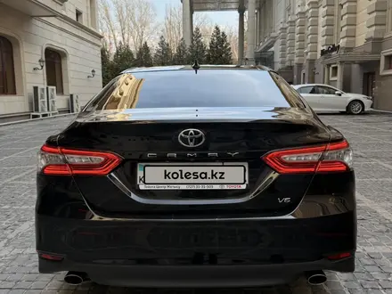 Toyota Camry 2019 года за 15 500 000 тг. в Алматы – фото 6