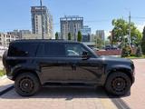 Land Rover Defender 2024 года за 60 000 000 тг. в Алматы – фото 3