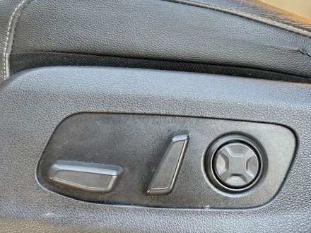 Kia Carnival 2021 года за 17 500 000 тг. в Шымкент – фото 16