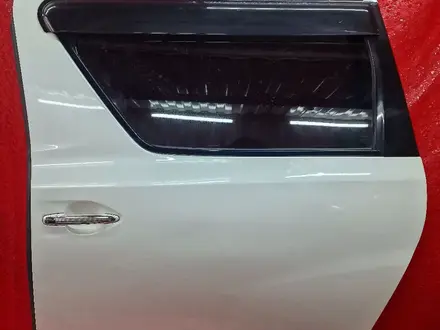 Дверь задняя RL Toyota Vellfire за 18 000 тг. в Алматы
